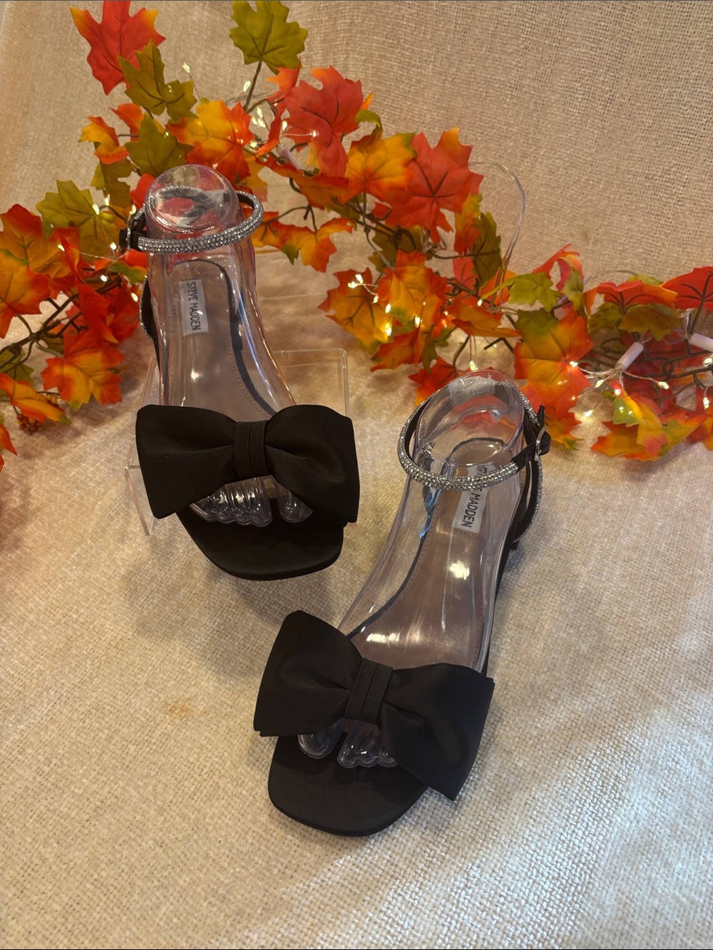 Steve Madden Black Bow Ankle-Strap flats